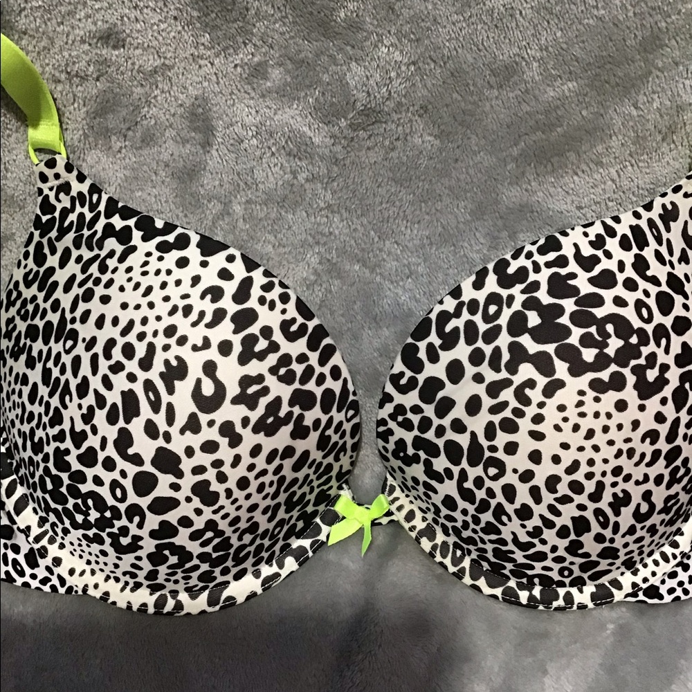 Victoria’s Secret bra